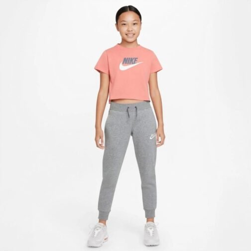 DA6925-603 G NSW TEE CROP FUTURA NIKE JUNIOR – Image 3