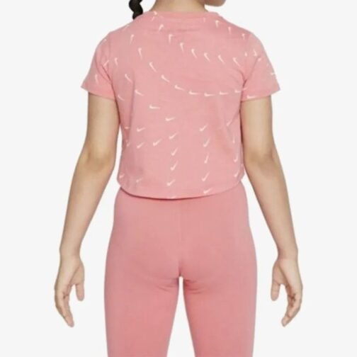 DO1332-603 G NSW TEE CROP SWOOSHFETTI NIKE JUNIOR – Image 3